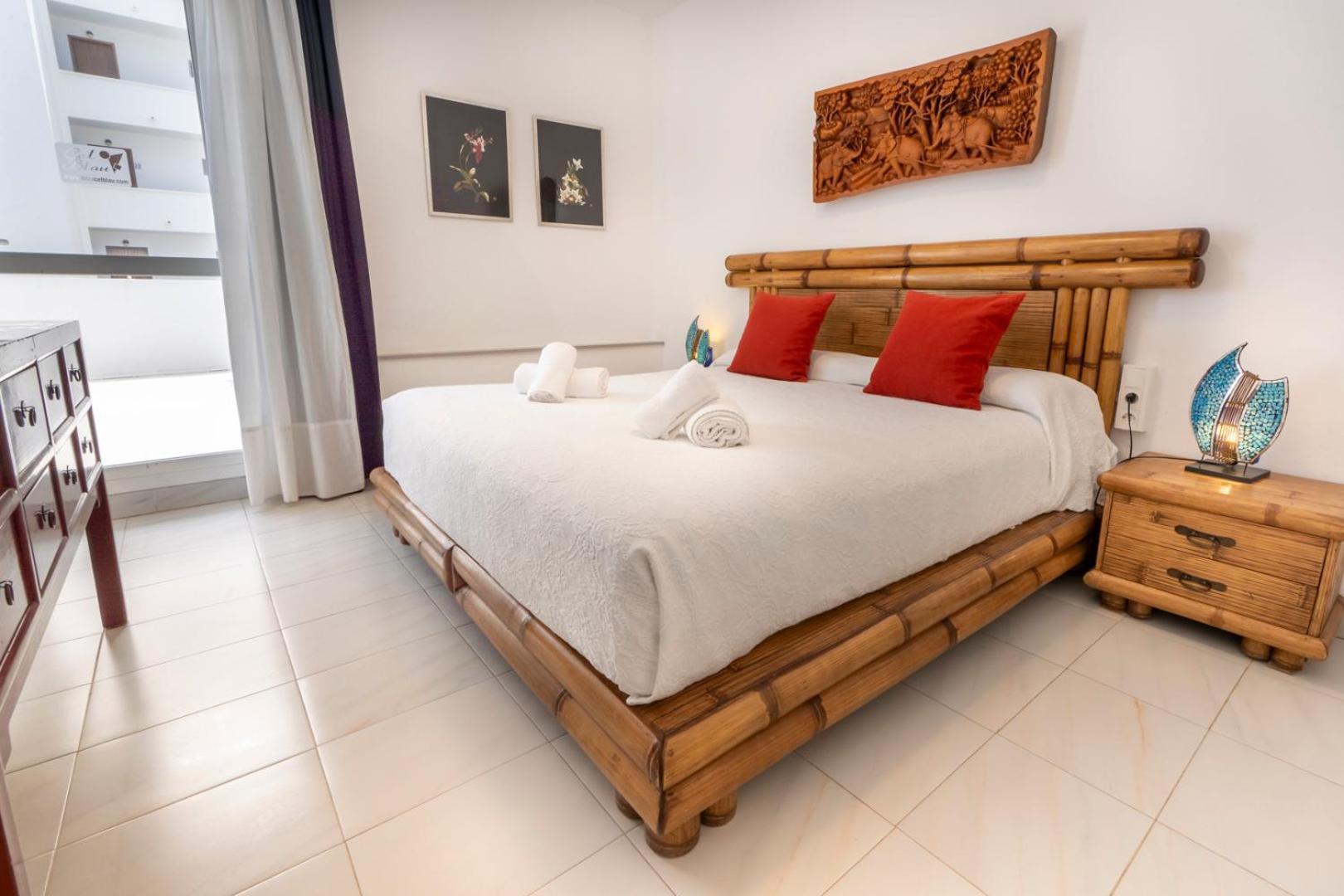 Apartamentos Cel Blau Santa Eularia des Riu Exteriör bild